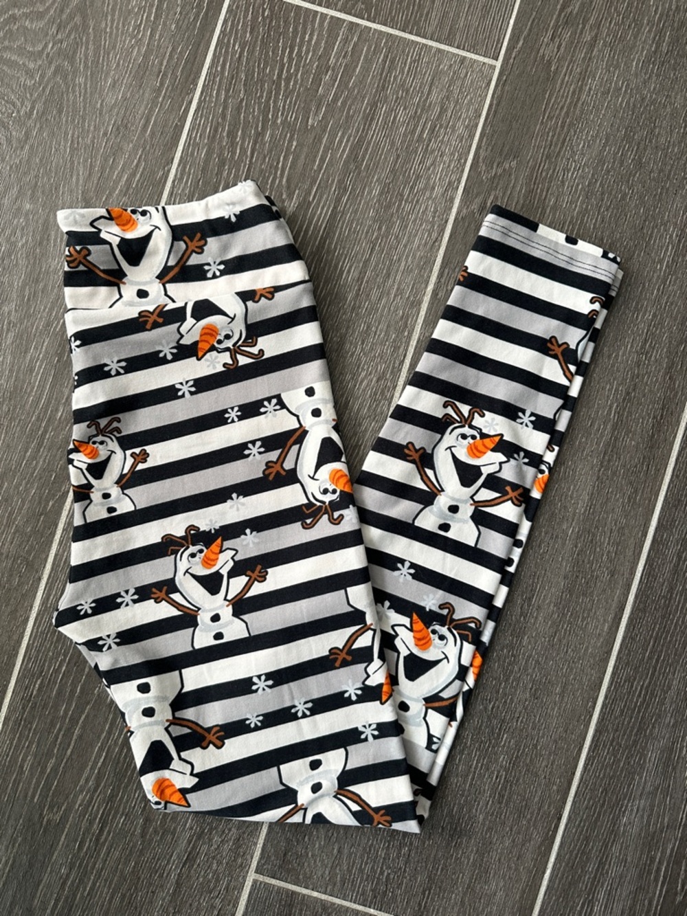 LuLaRoe Disney Frozen Olaf Print Leggings O/S